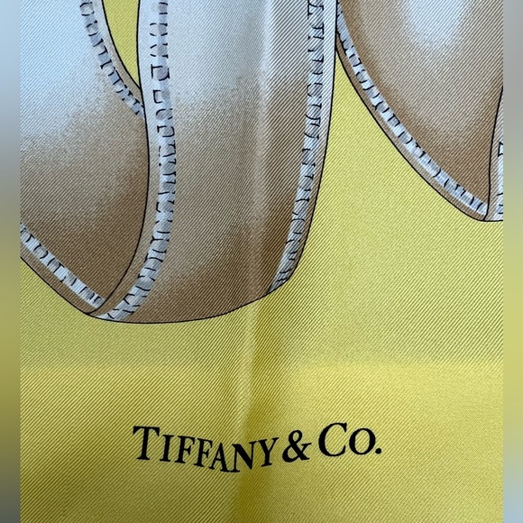 🔴NEW🔴Authentic TIFFANY & CO 100% Silk Scarf🔴 - Picture 3 of 6